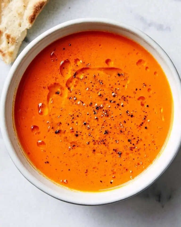 Spicy Roasted Tomato and Red Pepper Soup Recipe