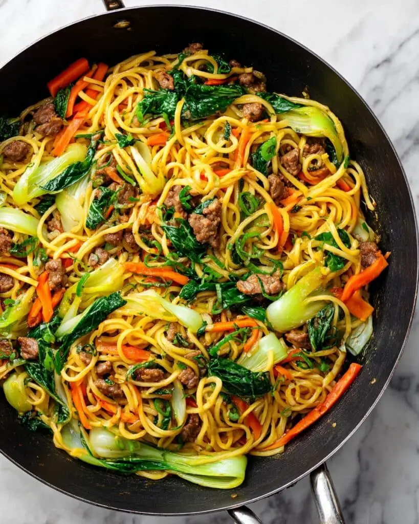 Savory Curry Minced Pork Stir-Fried Ramen Recipe